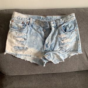 Aritzia Talula jean shorts